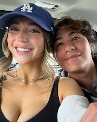 happy 1st birthday to us :) 🥂 loving you is so easy 🤍