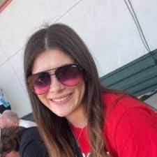 Shana Avery's Instagram, Twitter & Facebook