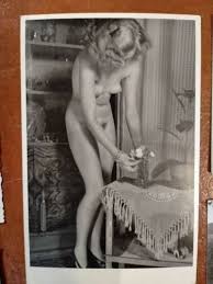 11 Fotos akt frau. Nackt frau 1930s | eBay