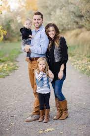 Fall Colorado Family Photo Session Inspired By This Family Picture Poses Family Photo Outfits Family Picture Outfits