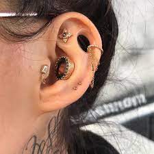 I Pierced My Best Friend Wonton Yesterday Did This Sweet High Double Lobe And I Only Had To Do It Once Body Piercings Ear Piercings Piercings