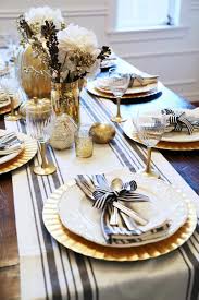Place the bread plate to the top left of the charger (between 10 and 11 p.m. 40 Amazing Place Setting Ideas To Elevate Your Thanksgiving Table