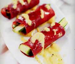 Questa salsa ai peperoni facilissima da fare, può essere usata per tanti piatti, tipo: Cannoli Di Bresaola Con Salsa Ai Peperoni Hobbydonna It