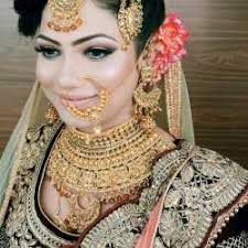 Top Beauty Parlour Classes For MakeUp in Tara Park