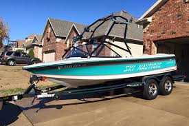 In addition to covering the ski boat and runabout markets for boats.com, he. 1992 Correct Craft Ski Nautique Boat Competition Ski Boat With Wakeboard Tower Not To Be Confused With Malibu Tige Moom Malibu Boats Ski Boats Wakeboarding