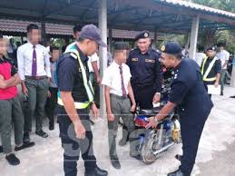 We did not find results for: Pelajar Guna Nombor Plat Warna Kuning