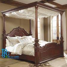 Harga tempat tidur ini sangat terjangkau karena kami produksi sesuai dengan kualitas bahan baku serta bahan penolong yang kami gunakan. Jual Tempat Tidur Kelambu Jati Minimalis Royal Jati Klasik