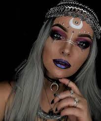 22 Perfect Fortune Teller Makeup Ideas for Halloween 2025