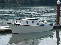 Looking For 16 Foot Cabin Cruiser Shanty Boat Cabin Cruiser Cruisers