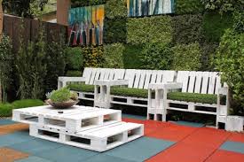 Ein völlig einzigartiges möbelstück aus paletten ist das highlight im garten. Palettenmobel Selber Bauen 28 Kreative Ideen Inspirationen