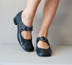 Vintage 1960s Miss Datebook Mary Janes Cool Looking Shoes Leather Looks Really Soft Blue Low Heels Buckle Shoes Oxford Shoes Heels