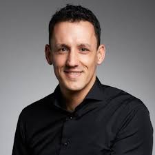 Het is met groot genoegen dat ik mag melden dat ik sinds een maand  officieel Cum Laude de master Architecture, Building, and Planning aan de  Technische Universiteit Eindhoven heb behaald! Ik kijk… |