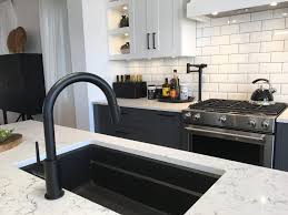 We walk you through the kitchen sink design trends of 2018 including: Are Farmhouse Sinks Still Trendy