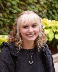 Gabrielle Hurst's Instagram, Twitter & Facebook