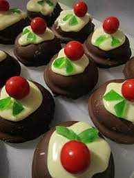 Mini Christmas Puddings Fun Kiwi Christmas Dessert Supper Morning Tea Idea Mallowpuff Melted White C Christmas Food Christmas Sweet Treats Christmas Baking