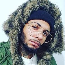 Michael Trindade's Instagram, Twitter & Facebook