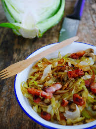 Poelee De Choux Vert Champignons Et Lardons Recette Recette Chou Vert Recette Chou Recettes De Cuisine