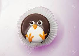 7 small küche l form mit elektrogeräten ideas; Kreatives Geback Essen Kuchen Lustiges Lustiges Tier Pinguin Fur Kinder Lizenzfreie Fotos Bilder Und Stock Fotografie Image 78058015