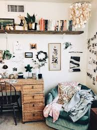Cozy Corner With Green And White Spaces And Made Diy Furniture Feels Room Decor Retro Home Decor Living Room Partition Design