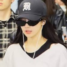 OS ] R13 Trucker Ball Cap Black #r13,#r13모자,#알써틴,#에스파,#닝닝