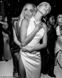 The couple was photographed entering a marriage license courthouse in new york on september 13 2018, but it was not until november 15 that bieber confirmed his relationship status on social media. Hailey And Justin Bieber S Wedding Planner Shares Photos Of Big Day Express Digest