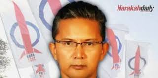 Political analyst kamarul zaman yusoff, who became an internet sensation after receiving a death stare from dr mahathir mohamad prior to becoming prime minister, has resigned as the director of universiti utara malaysia's (uum) institute for malaysian political analysis (mapan). Kamarul Zaman Hj Yusoff Archives Harakahdaily