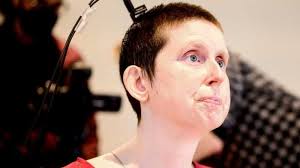 Willie Nelson performs duet with Snoop Dogg at 90th birthday celebration