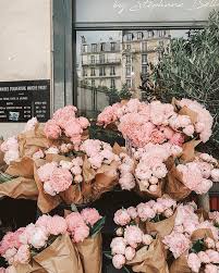 Arche Couvert De Passy Pink Peonies Visual Content Creator Paris With Me Instagram Photos And Videos Flower Aesthetic Dark Flowers Flowers Bouquet