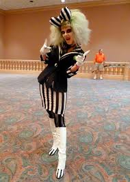 Cuando yo era un niño yo solía ver esta caricatura pero no se puede decir que era un ventilador grande. Como Disfrazarte De Beetlejuice Y Convertirte En El Alma De La Fiesta