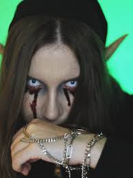 Ben Drowned and Creepypasta Cosplay