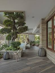 Side and back courtyards tend to be best for outdoor cooking, or if you plan to build a pool. India S Top 10 Homes 2019 Goodhomes Co In