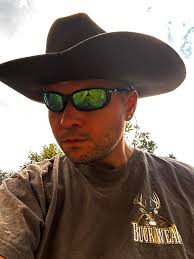 Single man seeking outdoor enthusiast partner