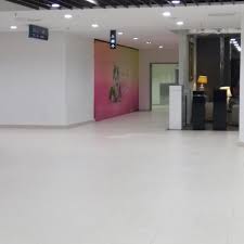 The mall is conveniently located along skudai highway, a major trunk road, and accessible by many bus services from jb sentral. Fotos Bei Surau Paradigm Mall Johor Bahru 1 Tipp