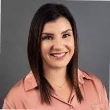 Alex Wanless's Instagram, Twitter & Facebook