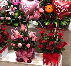 San Valentin Buscas Rosas Conoce Las Ofertas De Los Arreglos Florales En El Mercado De Flores San Valentin Mercado De Flores Rosas Economia El Comercio Peru Regala uno de nuestros arreglos florales para el proximo dia de los enamorados: mercado de flores rosas