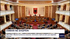 Son élection consacre l'arrivée aux commandes d'une classe politique d'une nouvelle génération. Vjosa R Osmani Fjalimi I U D Presidentes Se Republikes Se Kosoves Vjosa Osmani Ne Kuvendin E Shqiperise Facebook