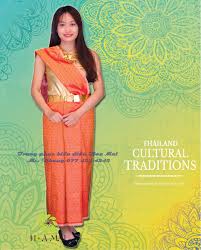 Bộ trang phục truyền thống với họa tiết cầu kỳ, sang trọng và tôn dáng luôn được lòng những người yêu mến vẻ đẹp thái lan nhất. Trang Phá»¥c Thai Lan Ná»¯ Cam Váº½ Trang Phá»¥c Biá»ƒu Diá»…n Hoa Mai