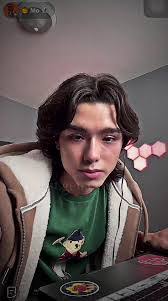 Matthew Liles's Instagram, Twitter & Facebook