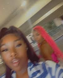 Octavia Singleton's Instagram, Twitter & Facebook