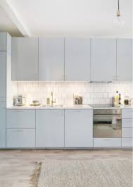 Les Petites Surfaces Du Jour Marbre Et Chene Planete Deco A Homes World Designs De Petite Cuisine Cuisines Design Interieur De Cuisine