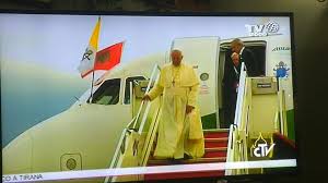 Edi Ramën e emocionoi flamuri shqiptar në avionin e Papës – PORTALB