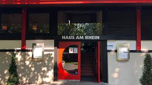 We will offer a unique selection of german and local beers to pair with our traditional food menu of gourmet brats, giant pretzels and classic schnitzels. Haus Am Rhein Koenigs Rutter Architekten