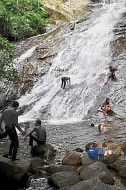 Have some level of rapids, at the top is quite challenging and fun if you hulu langat has too many waterfalls due to its location near the titiwangsa mountain range. Natural Lure Of Hulu Langat The Star