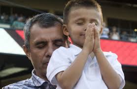 2012 Anaheim Harvest: Laurie tells thousands to seek Christ