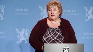 Erna solberg og statsrådane høie, melby, ropstad, asheim og raja deltek på pressekonferansen om gjenopning av samfunnet kl. Regjeringen Orienterer Om Koronasitusajonen Pa Pressekonferanse Torsdag Sunnmorsposten