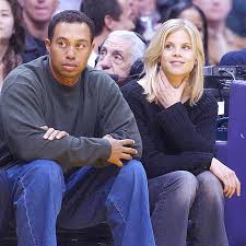 Fans also noticed that nordegren is seen without a wedding or engagement ring in the photos. Tiger Woods Ex Wife Elin Nordegren Turned Him Down When He First Asked Her Out Newsdeal