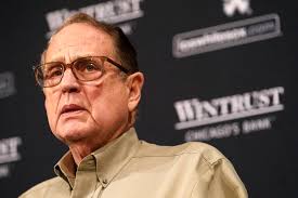 Jerry Reinsdorf has no plans to sell Bulls in wake of White Sox rumors