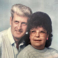 Steve Tester's Instagram, Twitter & Facebook