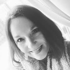 Maggie Smith, the masterful, scene-stealing actor who won an Oscar for “The  Prime of Miss Jean Brodie” in 1969 and gained new fans in the 21st century  as the dowager Countess of