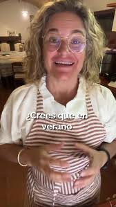 ¿Cuidarte en verano = renunciar al sabor? ❌ ¡Error! , Comer  antiinflamatorio puede ser rico, colorido y facilísimo, incluso si tienes  poco tiempo y estás fuera de casa. , Por eso creé este recetario ...